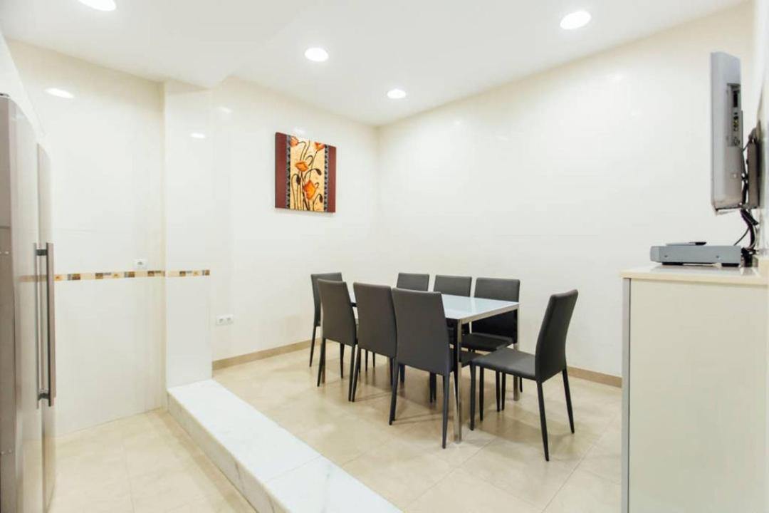 セビリアDuplex With Terrace- 5Bd 3Bth- Centerアパートメント エクステリア 写真