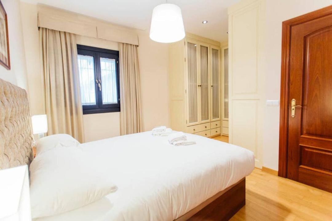 セビリアDuplex With Terrace- 5Bd 3Bth- Centerアパートメント エクステリア 写真